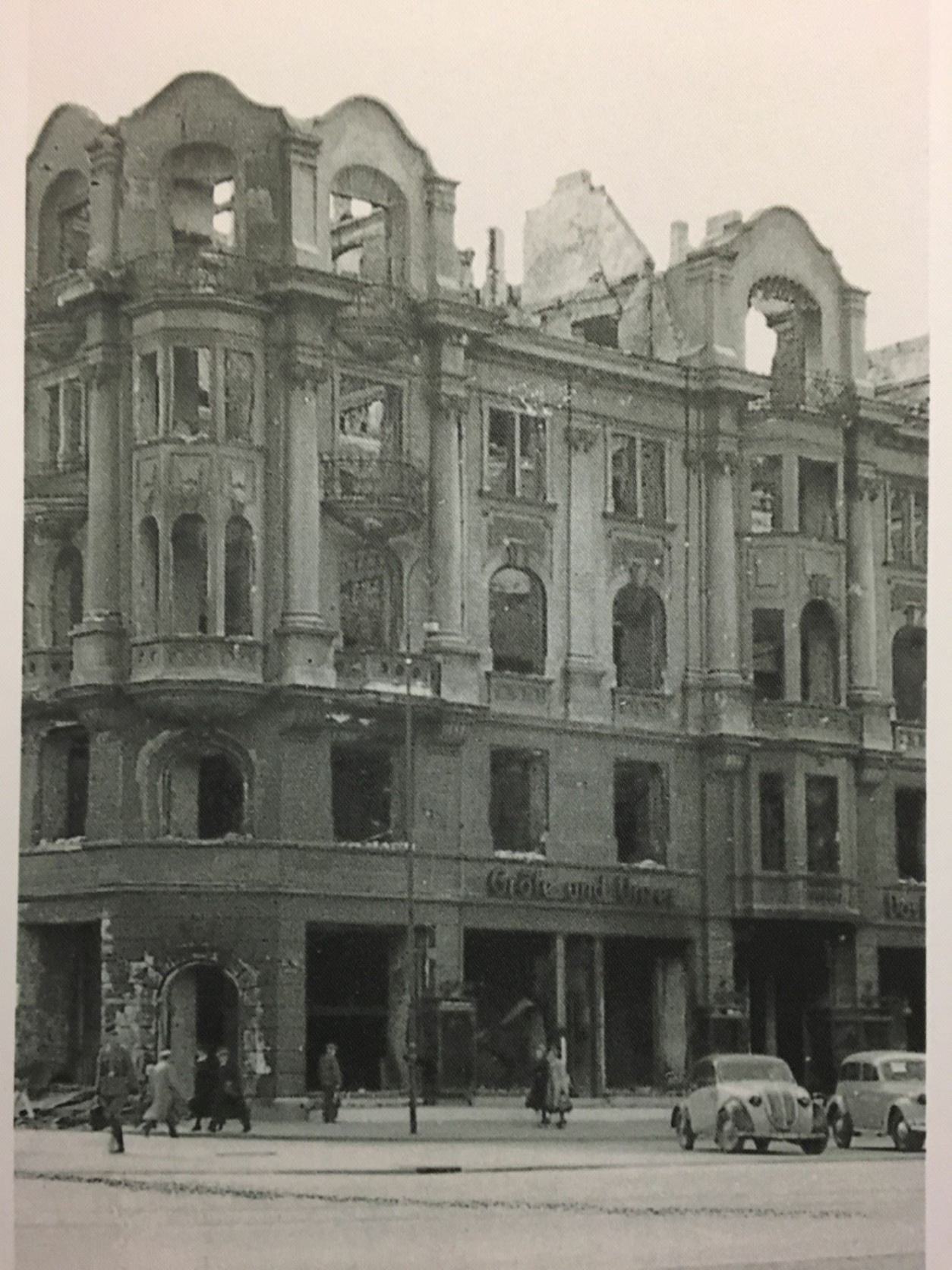 Haus der Bücher Königsberg_1944